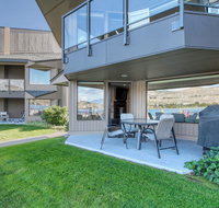 Peterson's Waterfront Perfection - Tourism Bookings