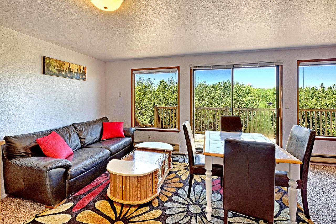 Treasured Cove Condo - thumb 4