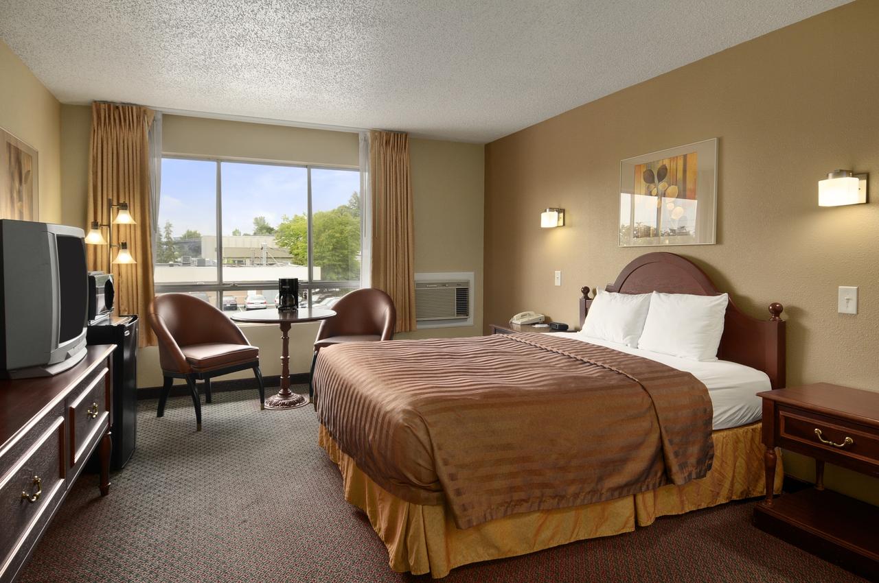 Travelodge By Wyndham Seattle University - thumb 1