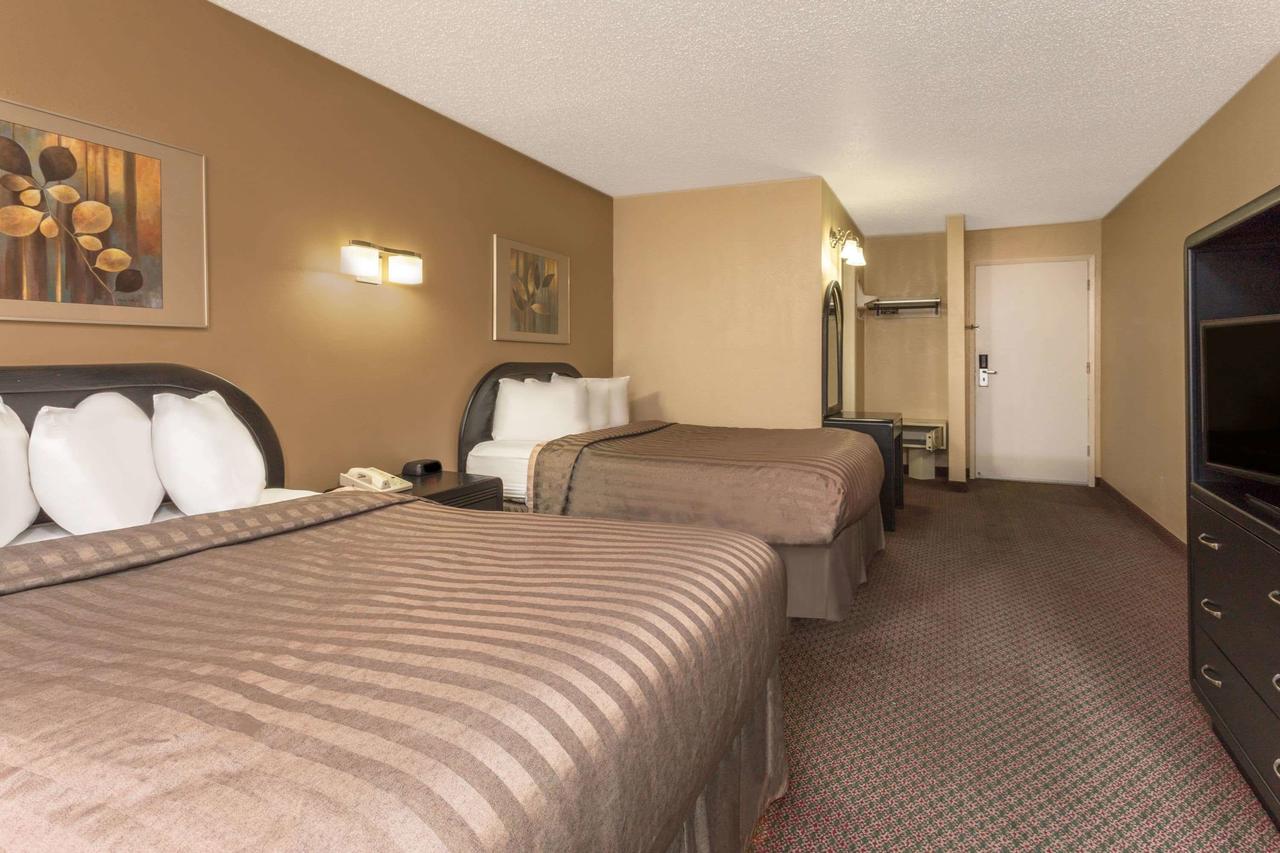 Travelodge By Wyndham Seattle University - thumb 16