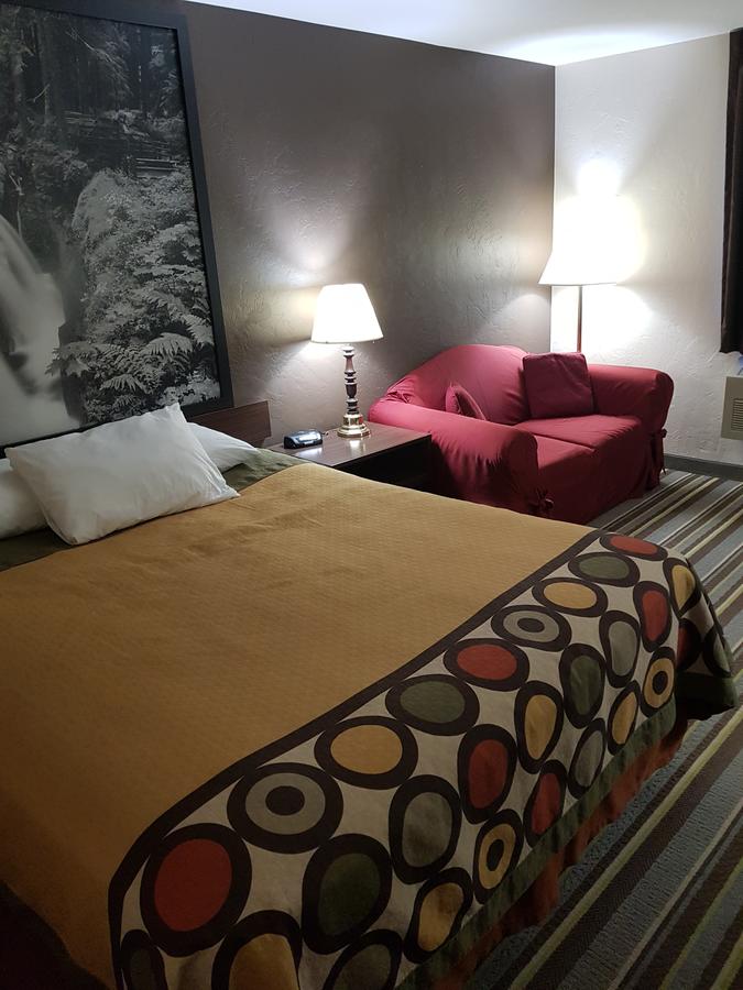 Super 8 By Wyndham Shelton - thumb 14