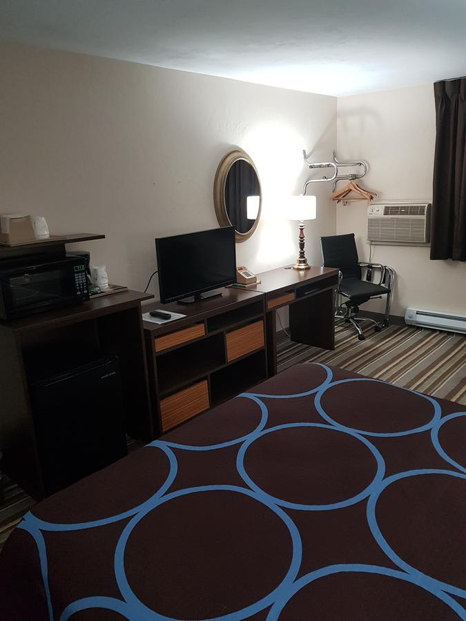 Super 8 By Wyndham Shelton - thumb 31