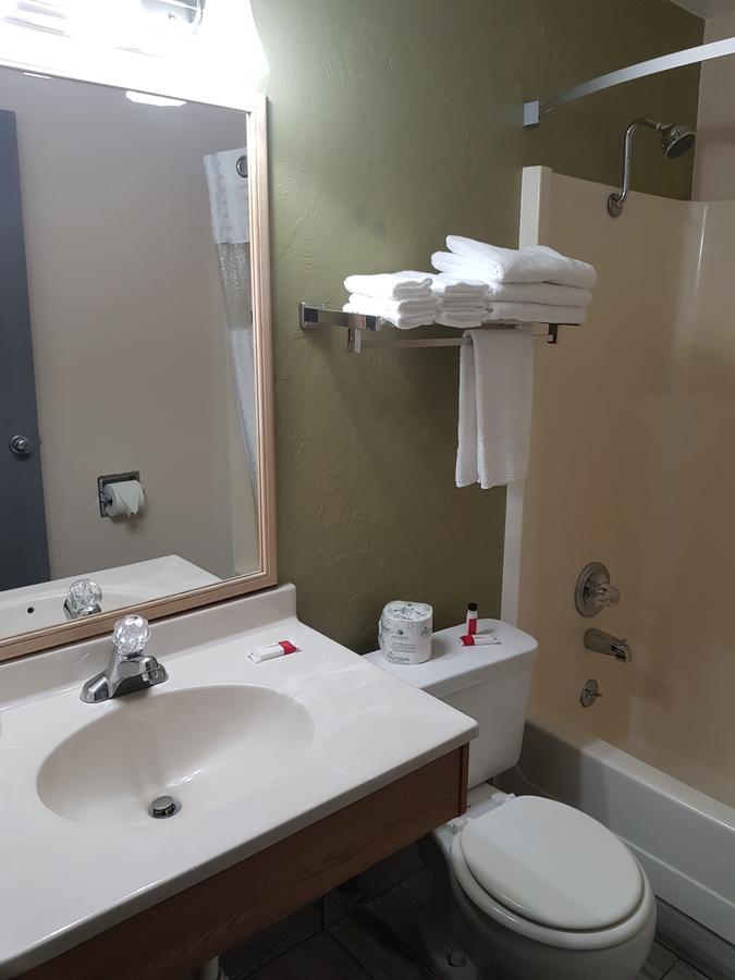 Super 8 By Wyndham Shelton - thumb 44