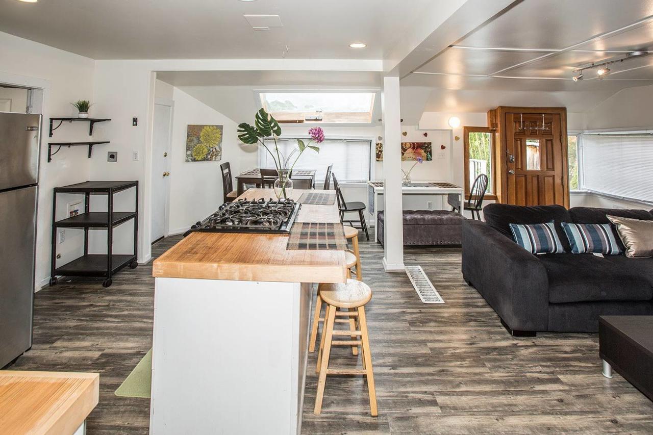 A- Greenlake Private Room - thumb 3