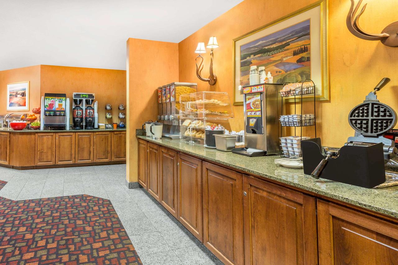 Ramada By Wyndham Kent Seattle Area - thumb 7