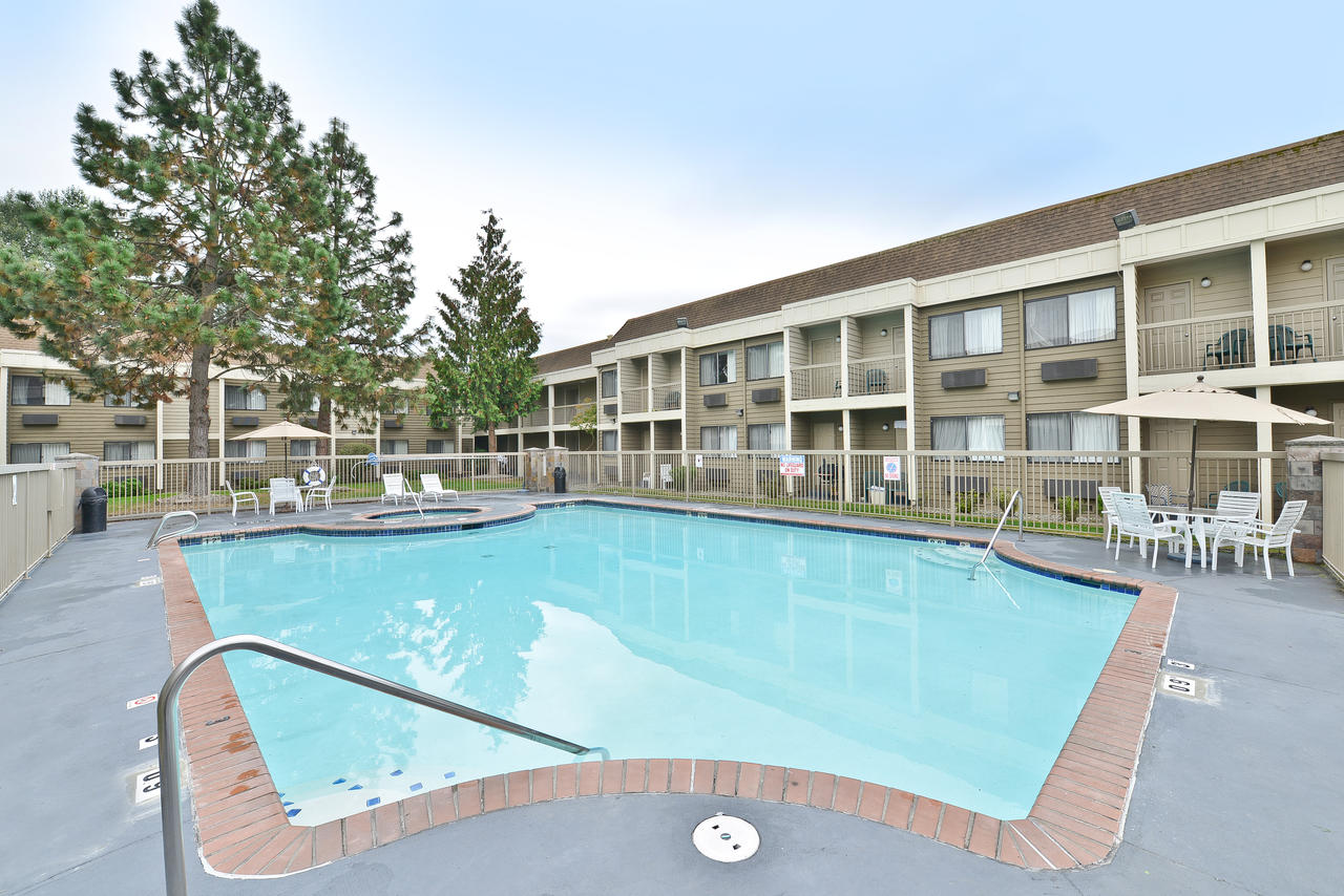 Ramada By Wyndham Kent Seattle Area - thumb 12