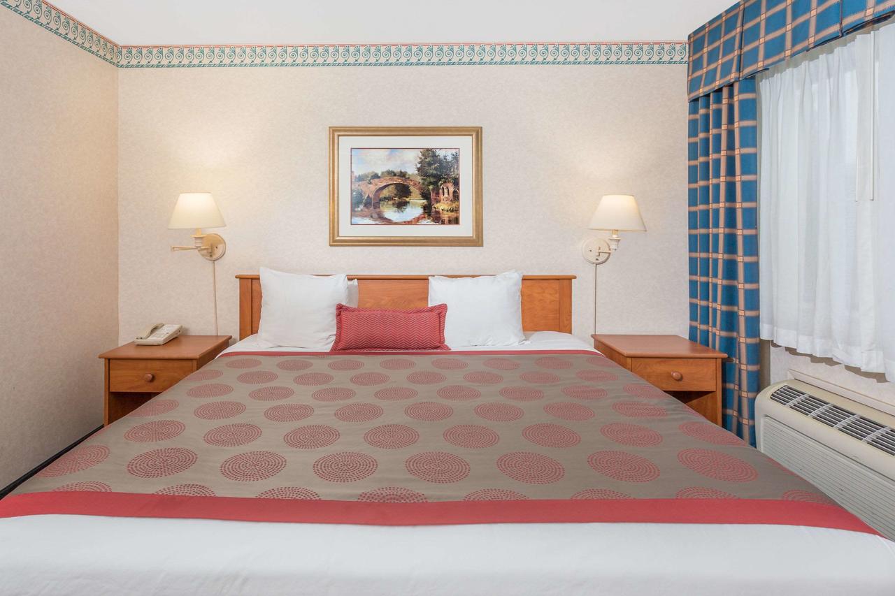 Ramada By Wyndham Kent Seattle Area - thumb 32