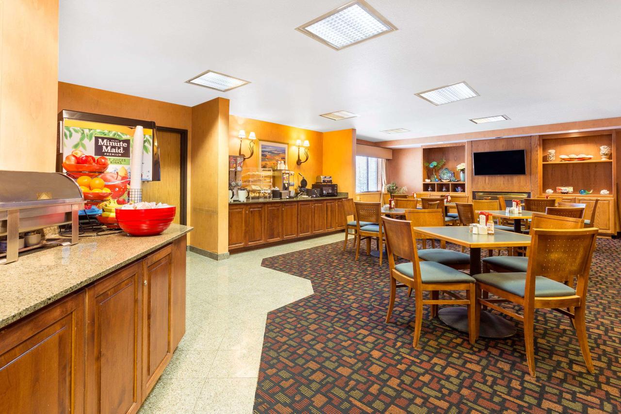 Ramada By Wyndham Kent Seattle Area - thumb 31