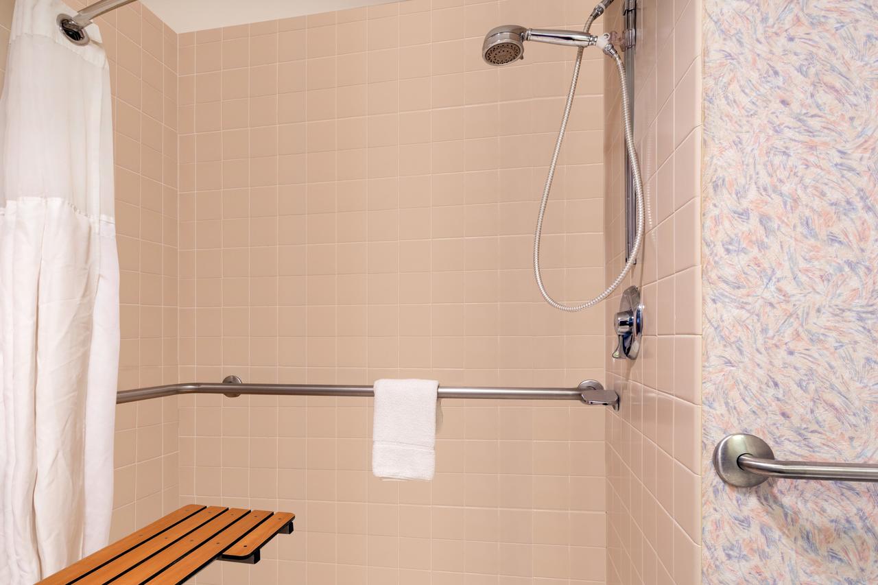 Ramada By Wyndham Kent Seattle Area - thumb 10