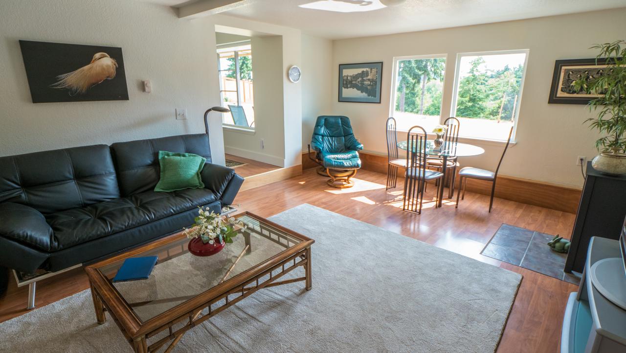 A Whidbey Island Escape - thumb 2