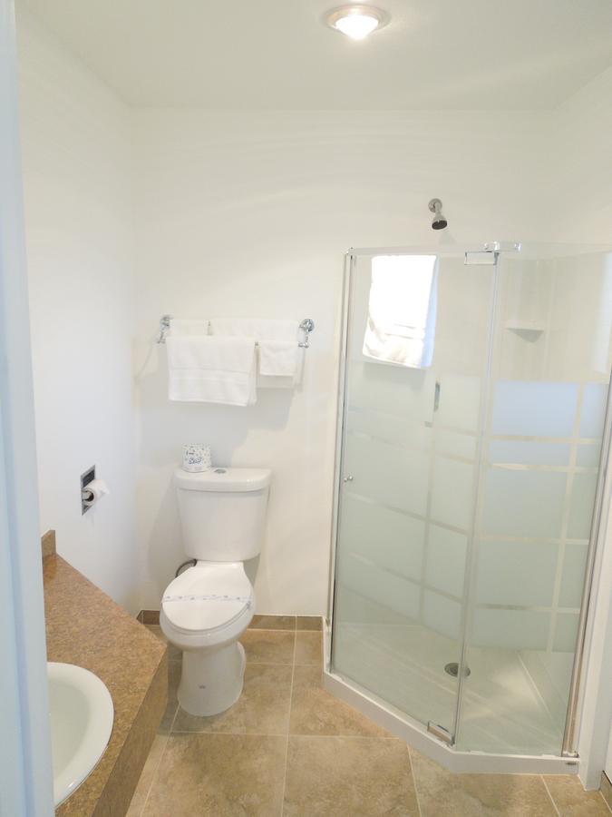 Col-Pacific Motel - thumb 3