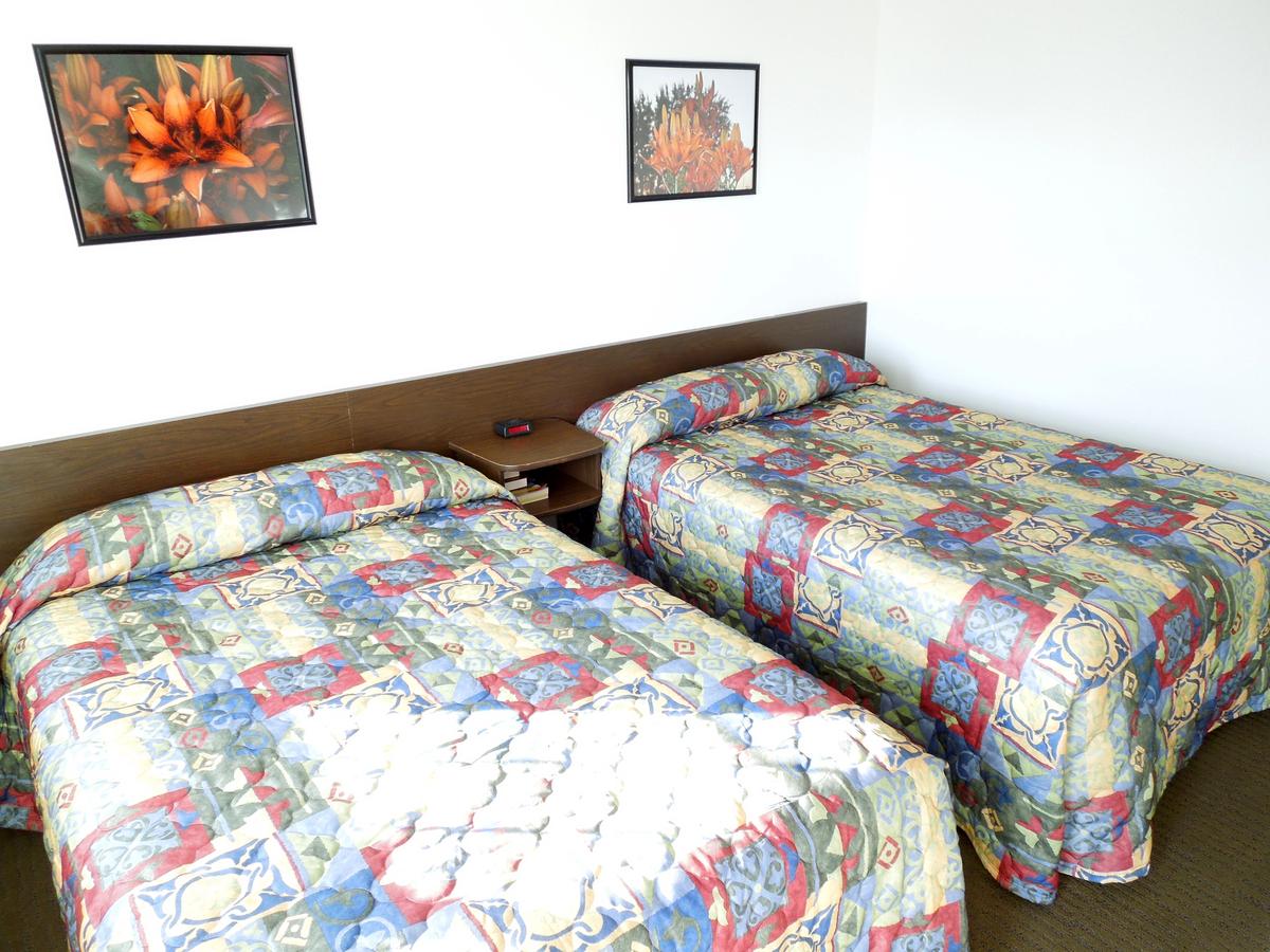 Col-Pacific Motel - thumb 8