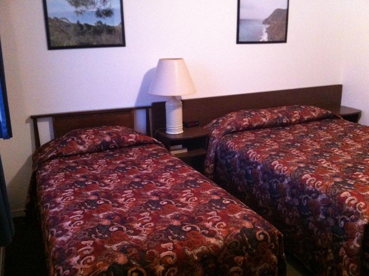 Col-Pacific Motel - thumb 14