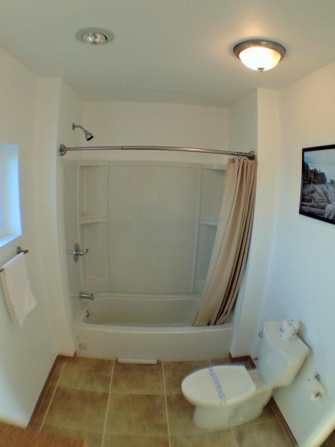 Col-Pacific Motel - thumb 17