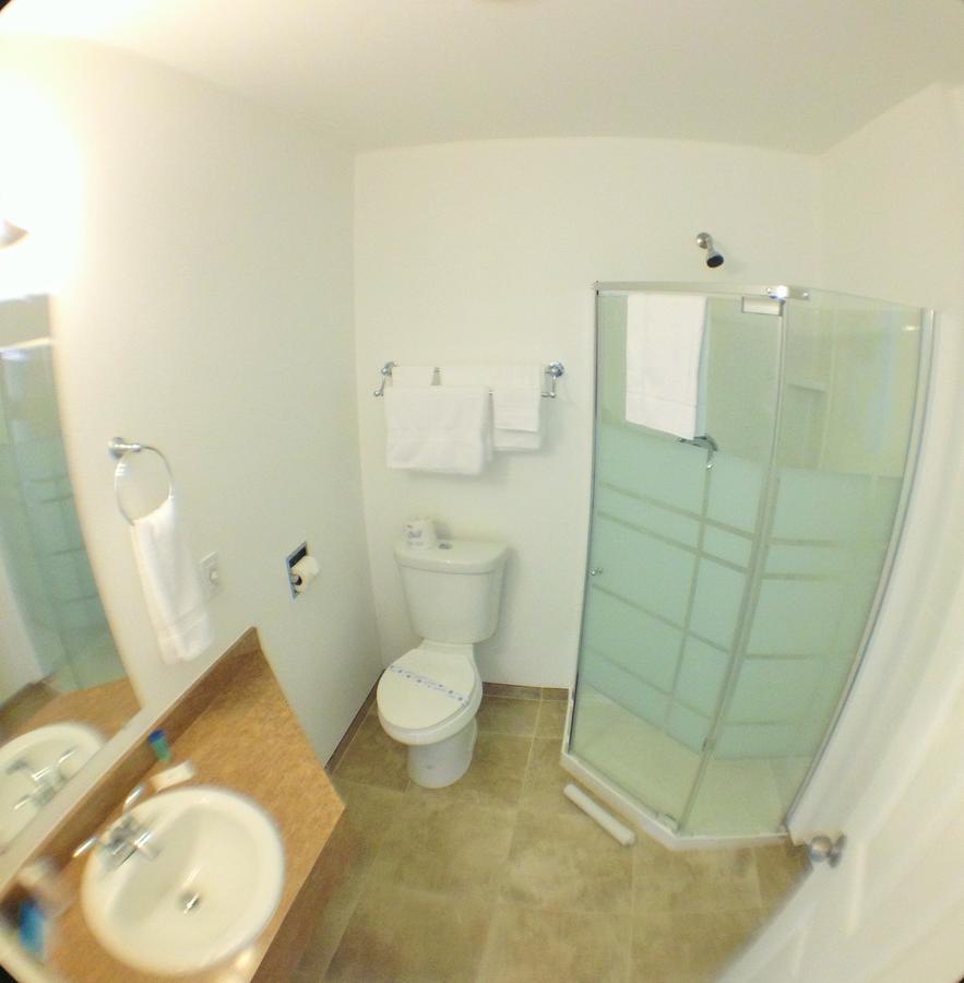 Col-Pacific Motel - thumb 1