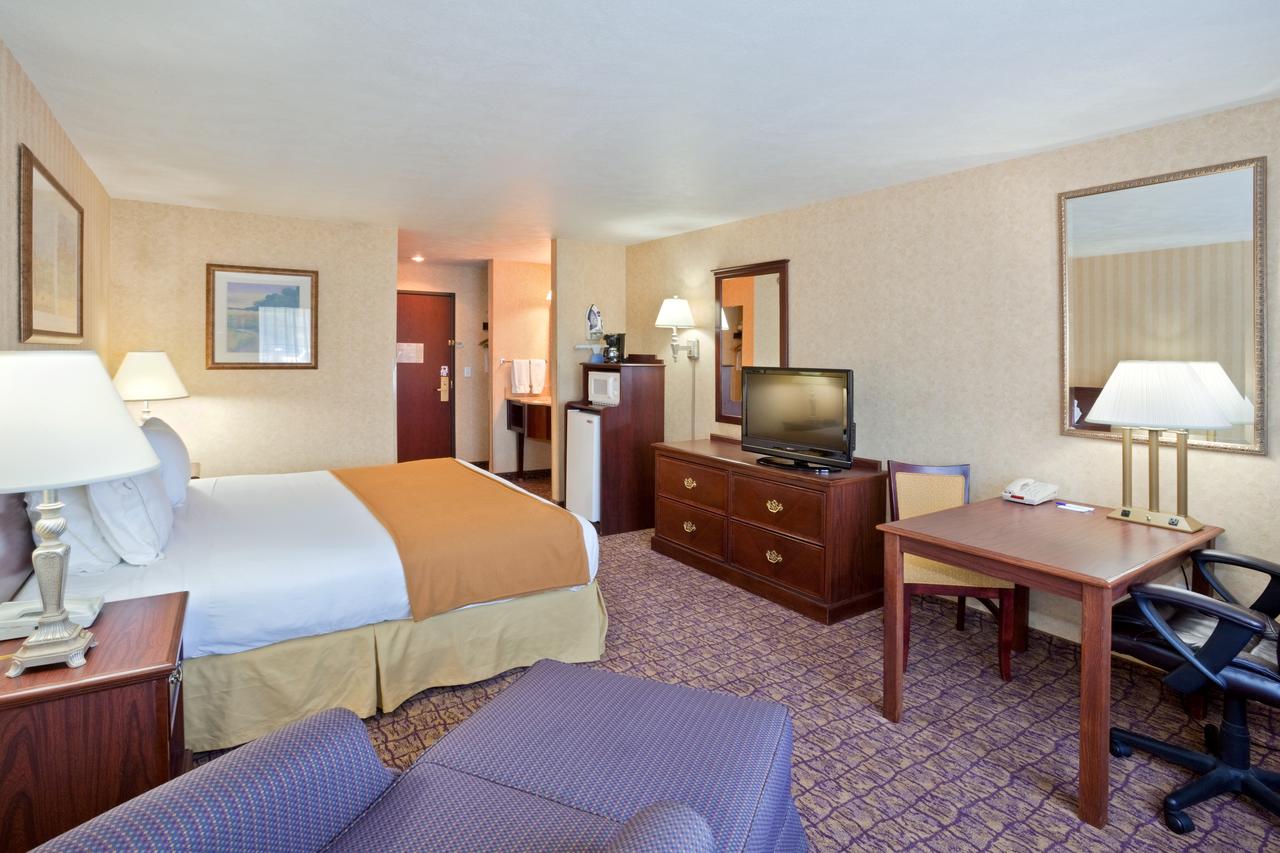 Holiday Inn Express Wenatchee - thumb 21