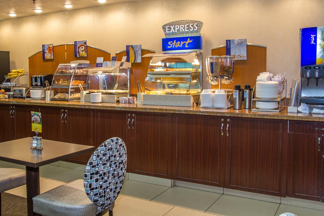 Holiday Inn Express Wenatchee - thumb 13