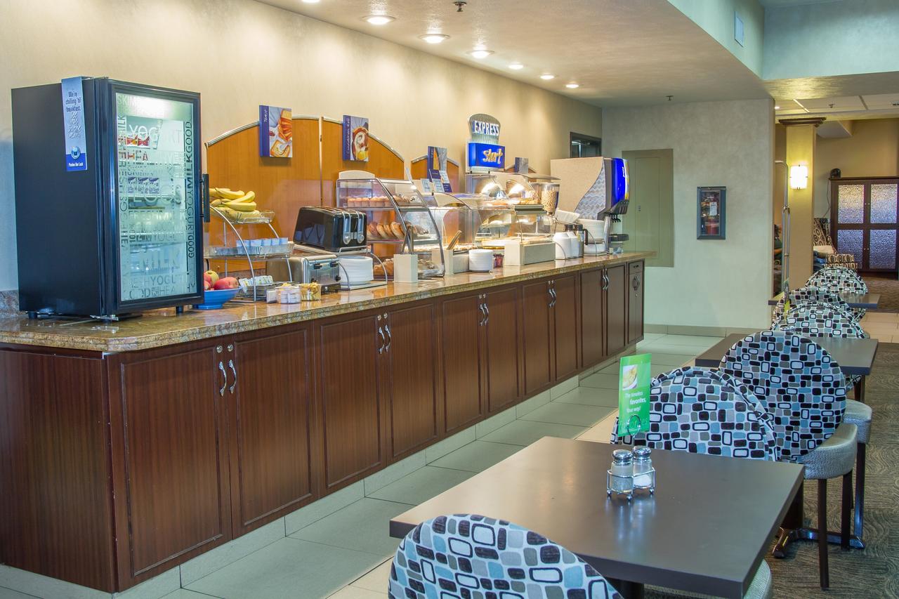 Holiday Inn Express Wenatchee - thumb 12