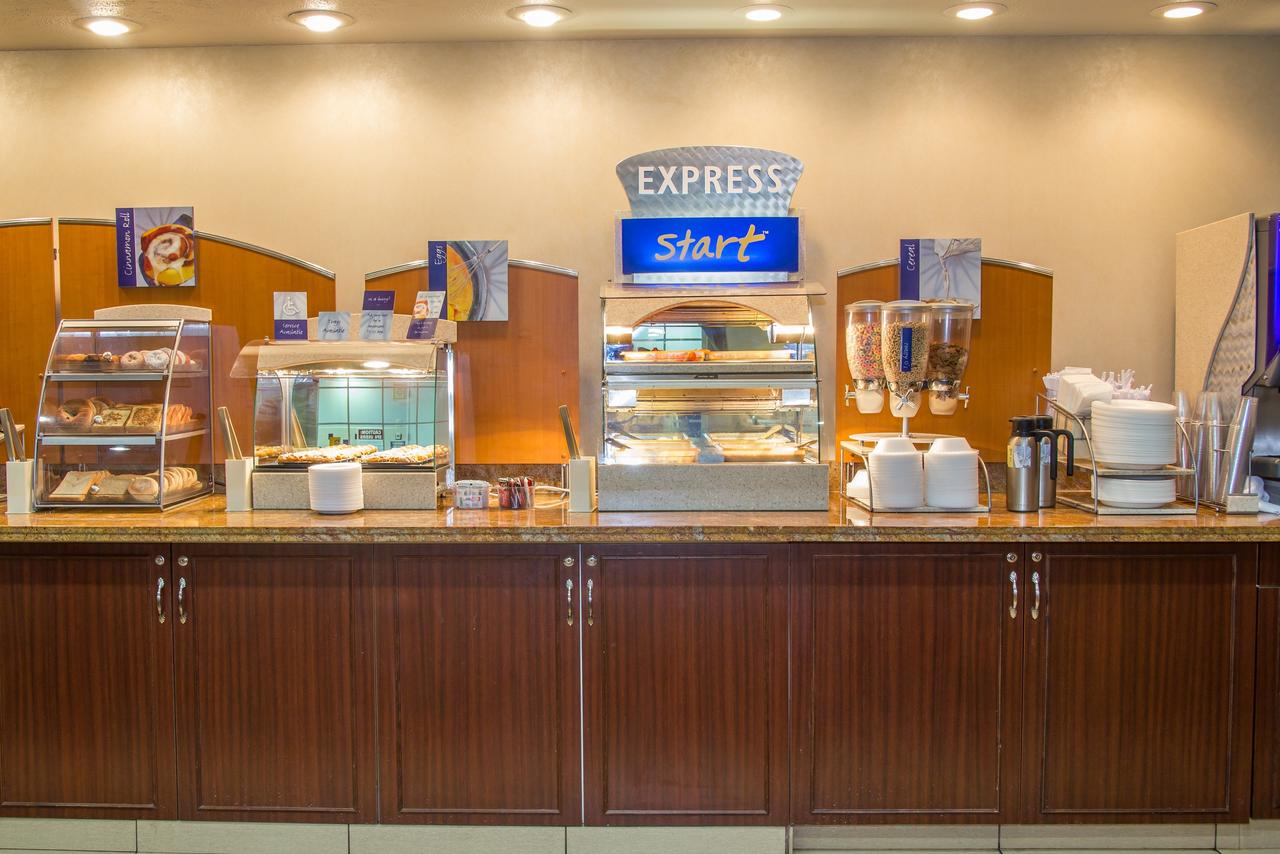 Holiday Inn Express Wenatchee - thumb 11