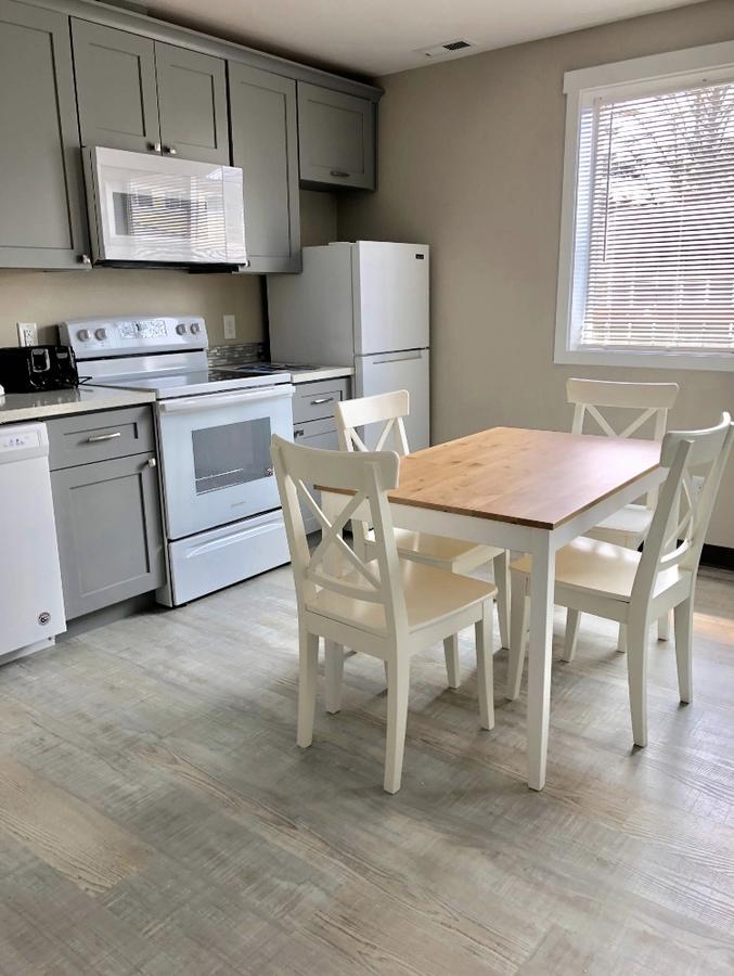 Suite 107 - 2 Bedroom Apt - Pet Friendly - thumb 0