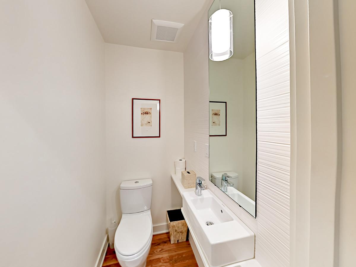 346 West Kinnear Place Home - thumb 24