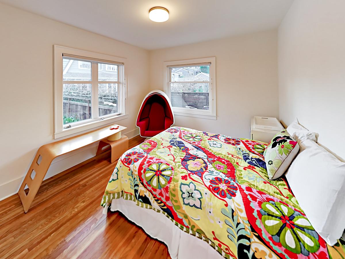 346 West Kinnear Place Home - thumb 25