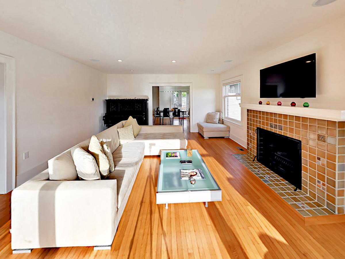 346 West Kinnear Place Home - thumb 22