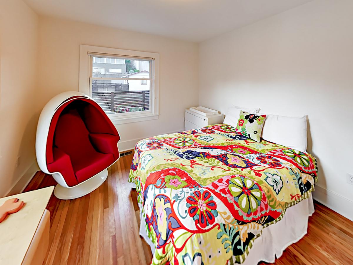 346 West Kinnear Place Home - thumb 14