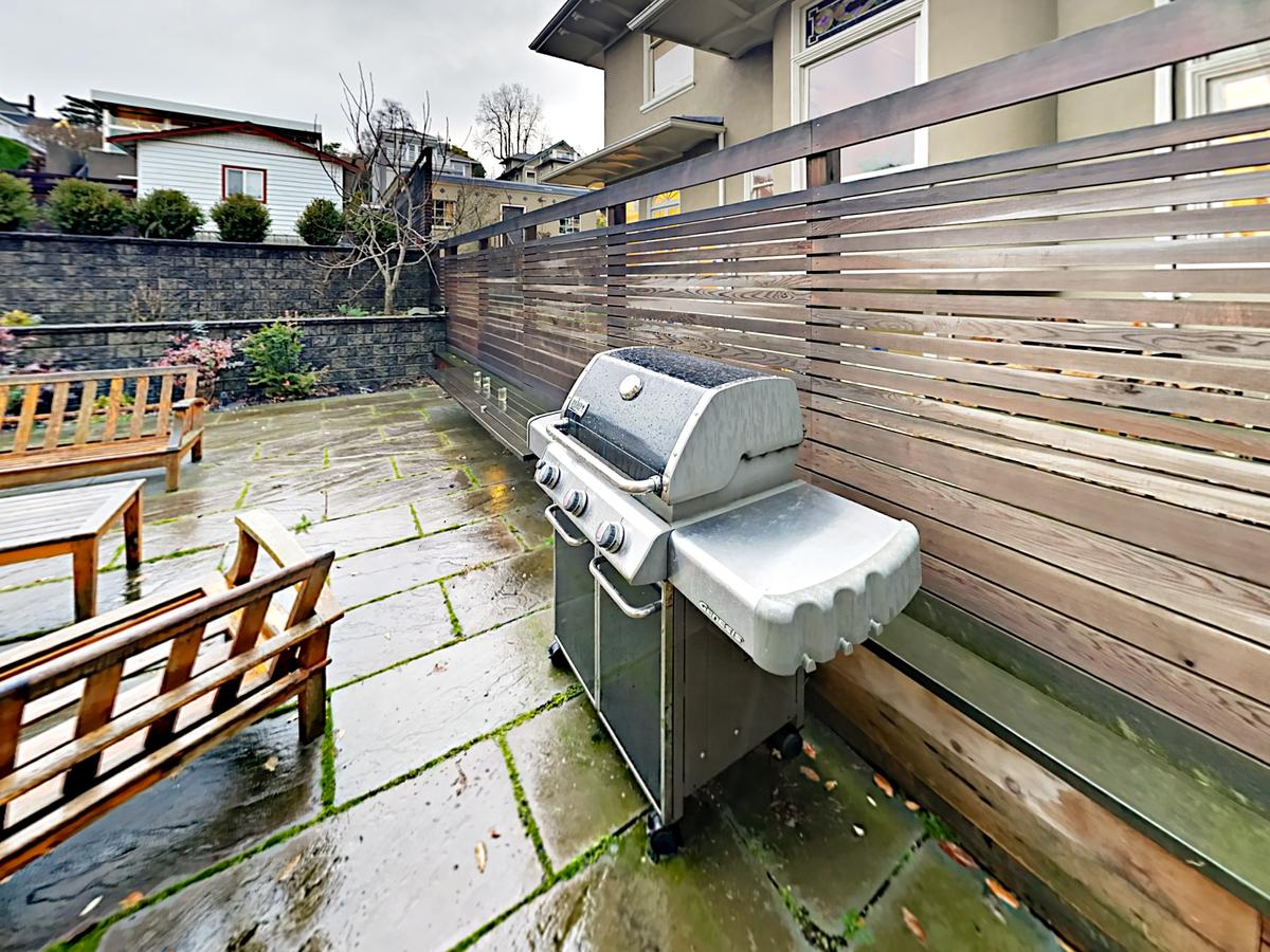 346 West Kinnear Place Home - thumb 32