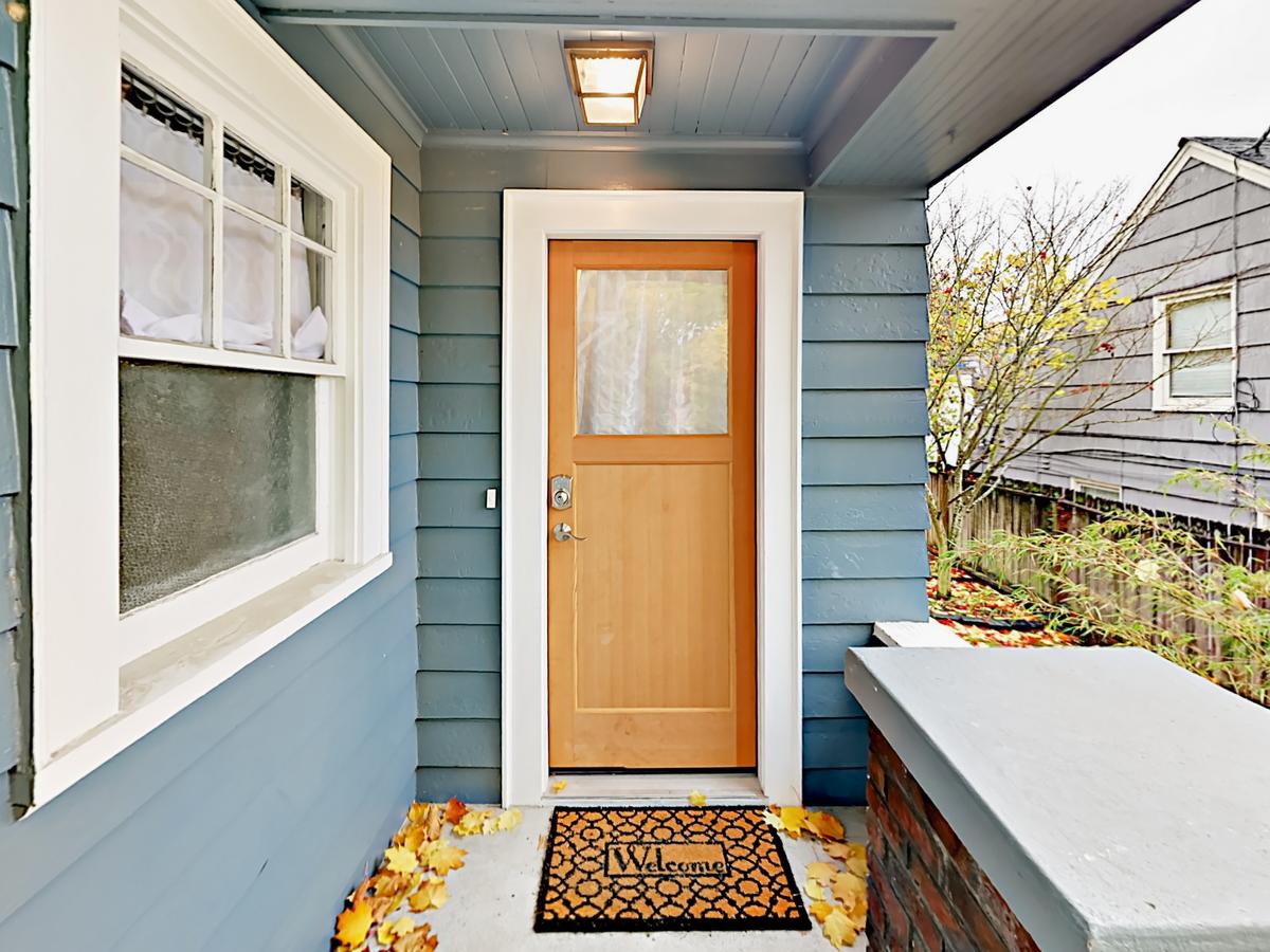 1302 N 49Th St Apartment Upper Unit Apts - thumb 2