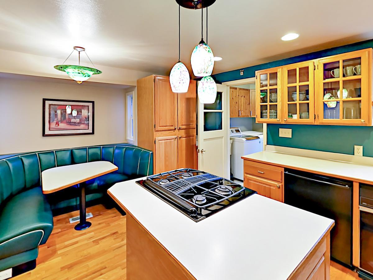 4126 SW Thistle St Home - thumb 18