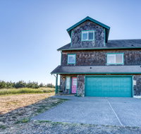 Long Beach Sunset View - USA Accommodation
