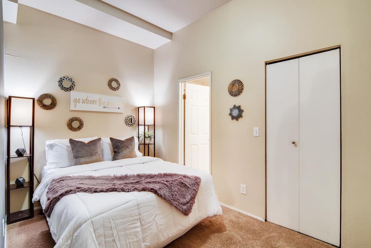 Xenia Homes Loft- Minutes To Pike Place Market - thumb 0