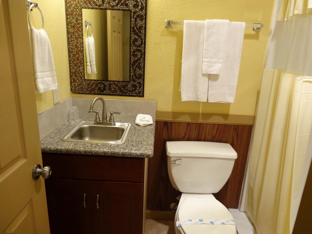 Emerald Best Motel - thumb 3