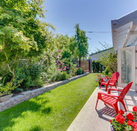 Cultural Cottage in Old Town Anacortes - Tourism Bookings