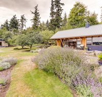 Fidalgo Island Waterfront Stunner - Tourism Bookings