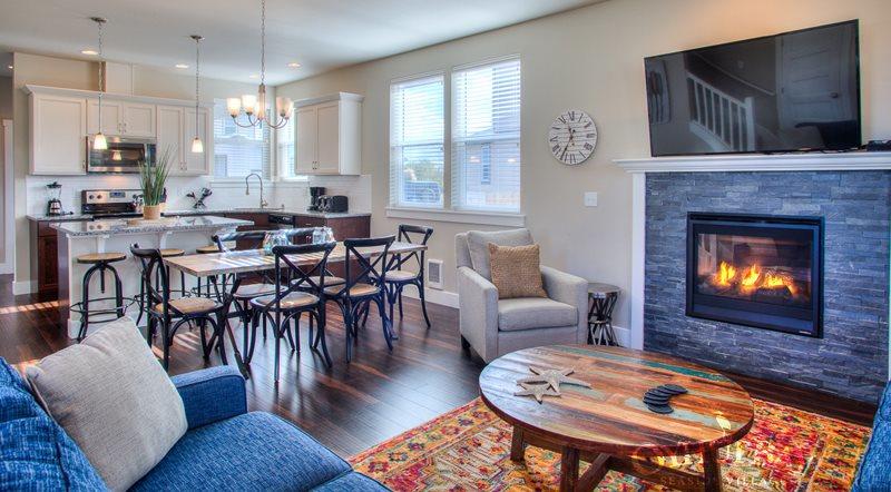 033 Sandy Feet And Doggy Treats - thumb 2