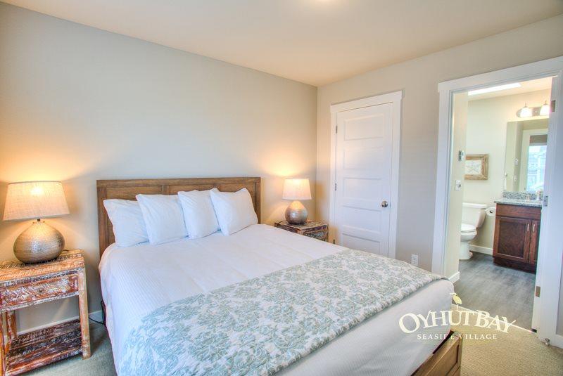 033 Sandy Feet And Doggy Treats - thumb 7