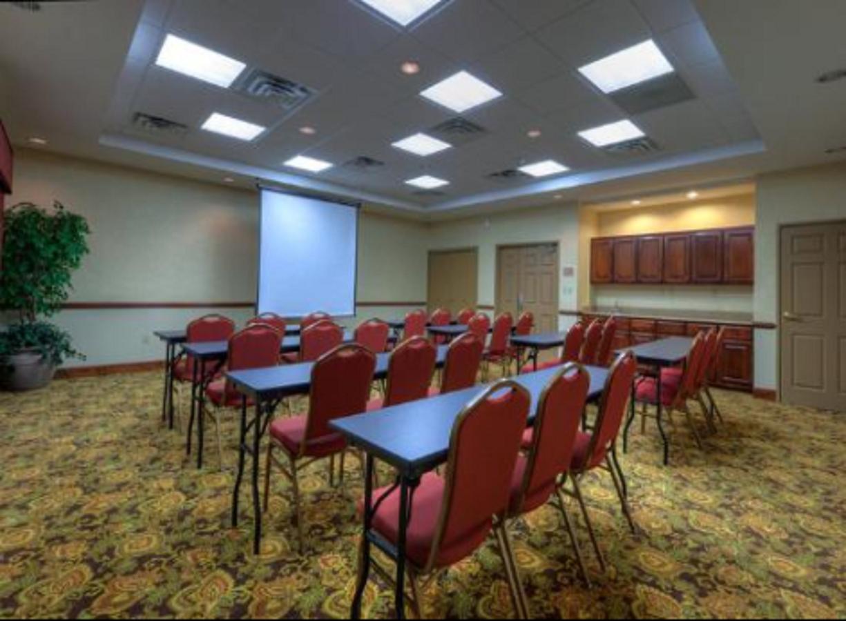 Country Inn & Suites By Radisson, Princeton, WV - thumb 32