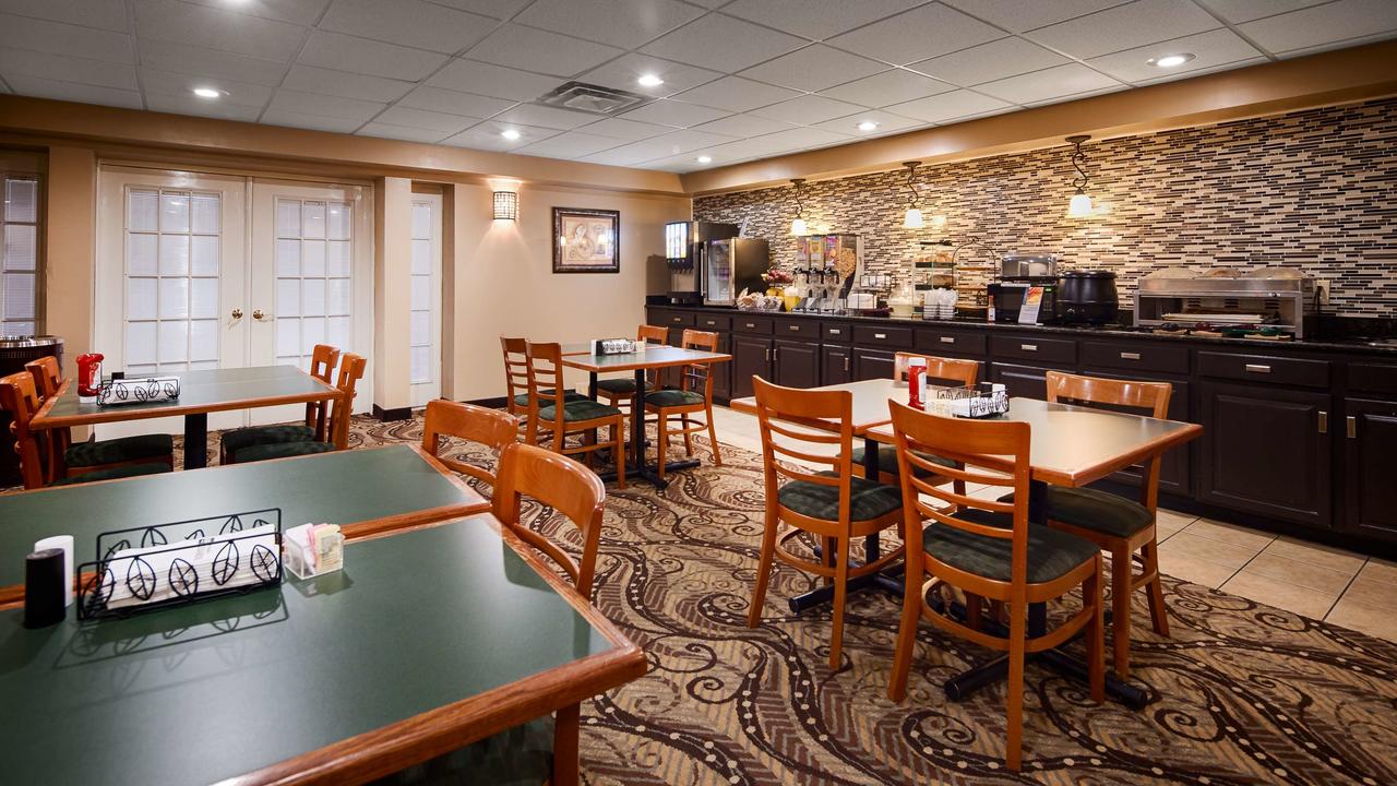 Best Western Huntington Mall Inn - thumb 20
