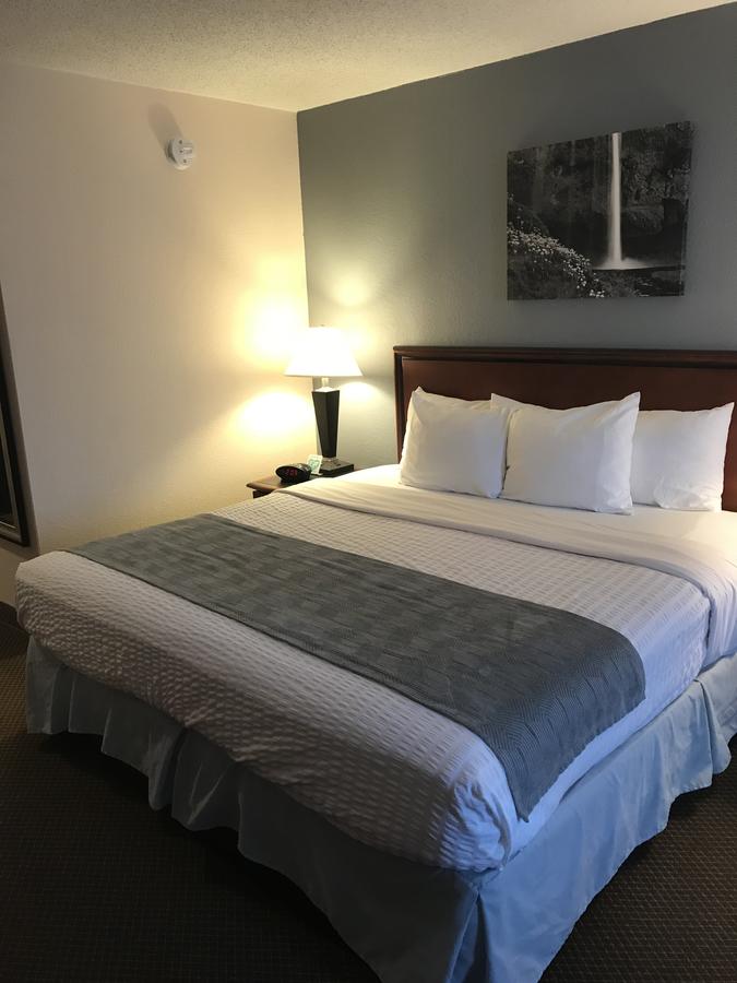 Best Western Huntington Mall Inn - thumb 3