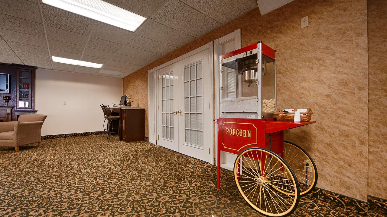 Best Western Huntington Mall Inn - thumb 15