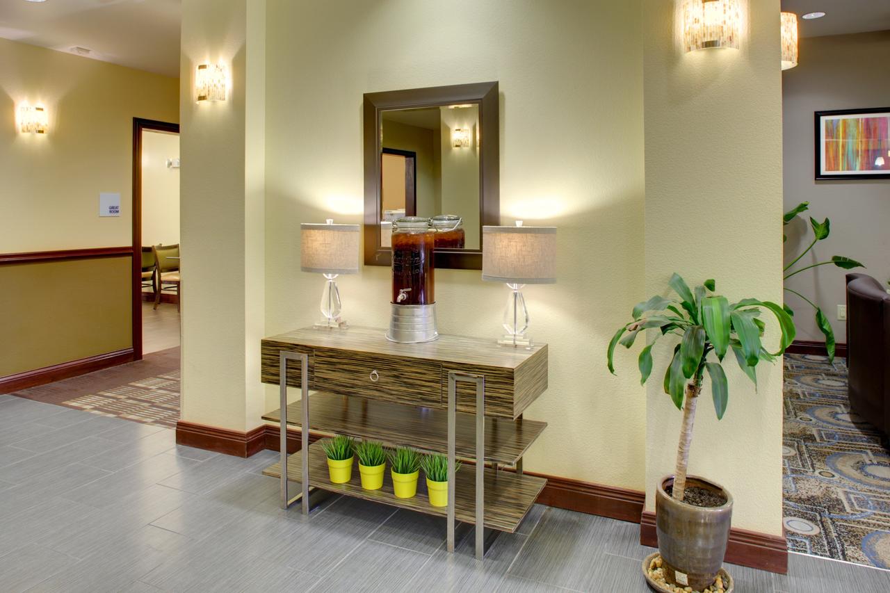 Holiday Inn Express & Suites Cross Lanes - thumb 9