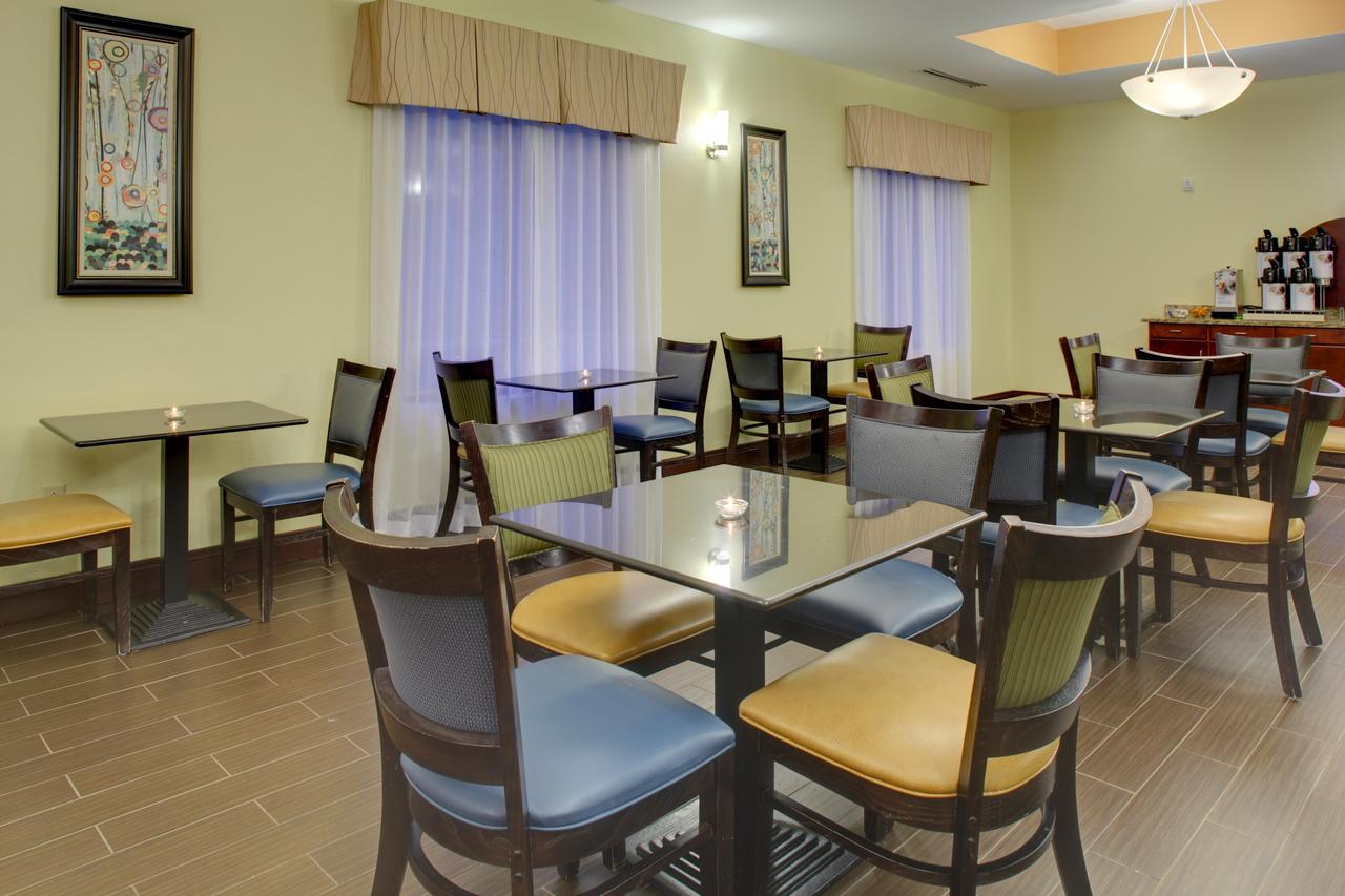 Holiday Inn Express & Suites Cross Lanes - thumb 27