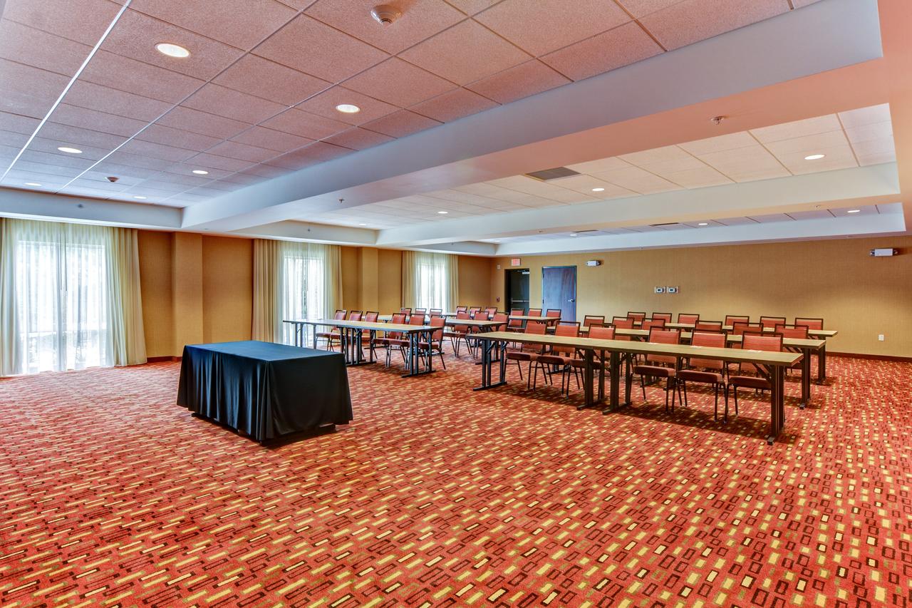 Courtyard By Marriott Bridgeport Clarksburg - thumb 14
