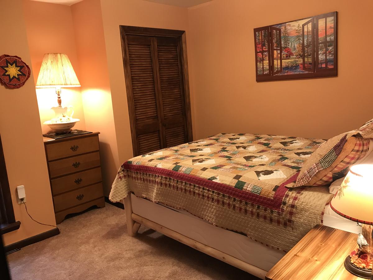 Chalet W/ Loft At Alpine Lake Resort - thumb 17