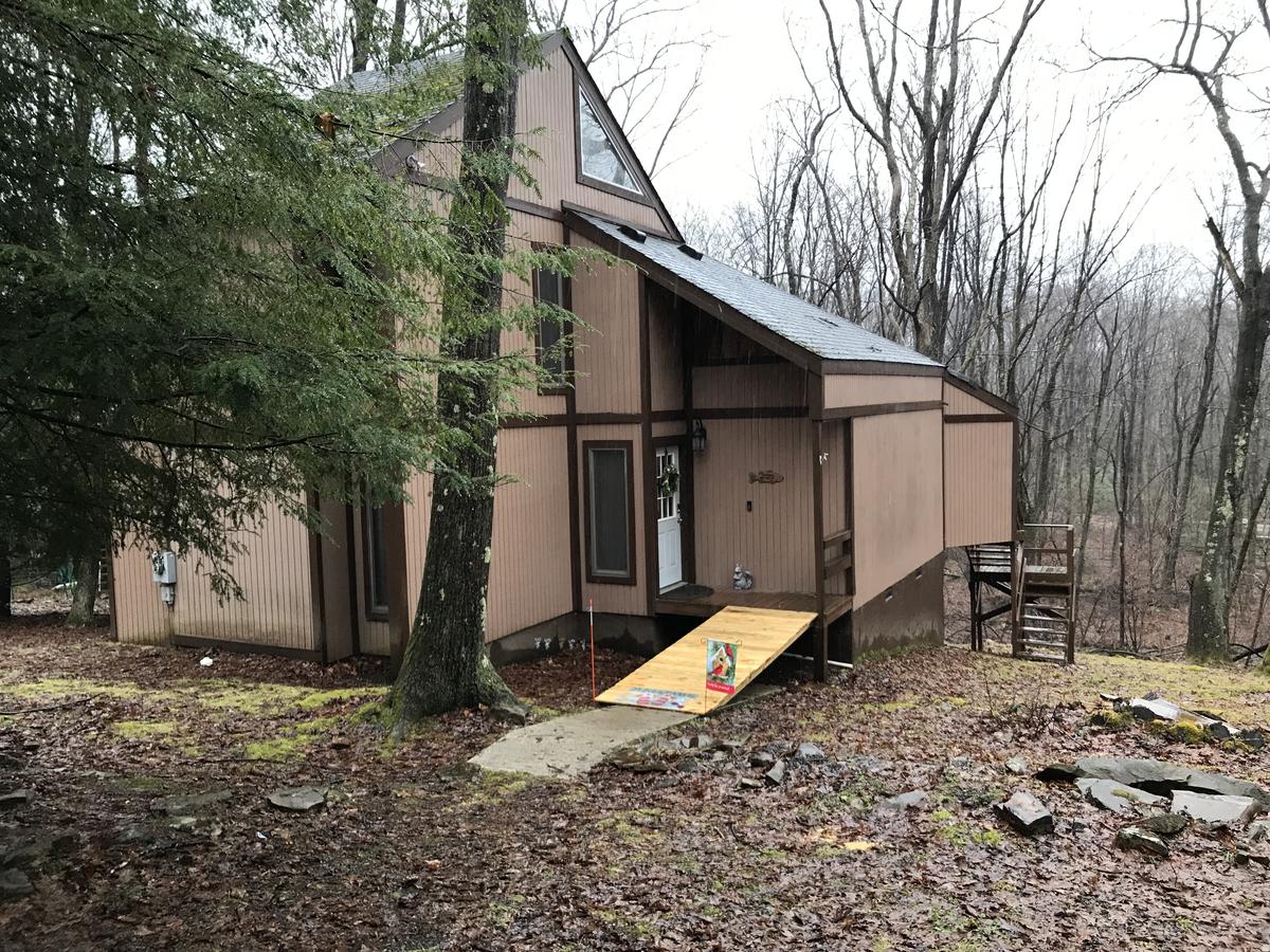 Chalet W/ Loft At Alpine Lake Resort - thumb 16