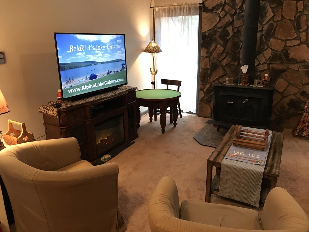 Chalet W/ Loft At Alpine Lake Resort - thumb 8