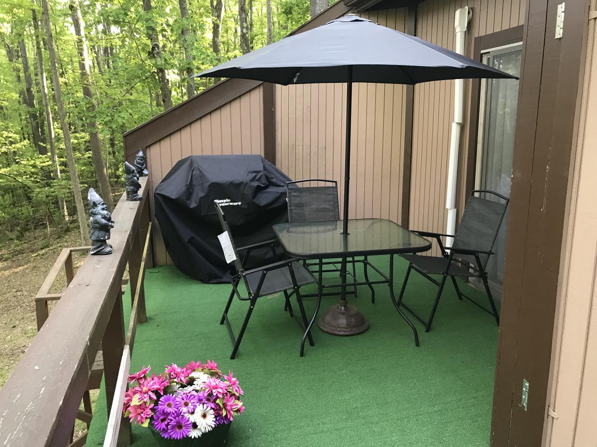 Chalet W/ Loft At Alpine Lake Resort - thumb 2