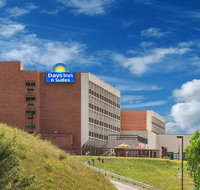 Days Inn  Suites by Wyndham Sutton Flatwoods - Tourism Bookings